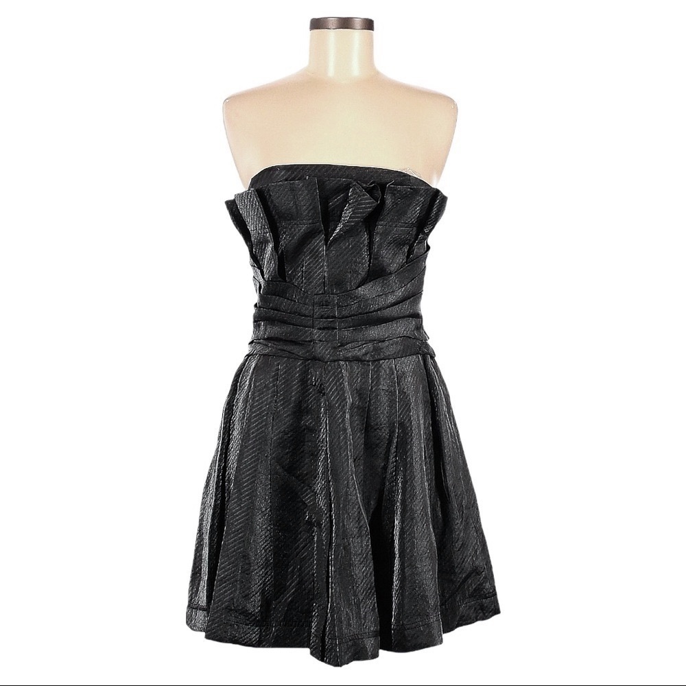 BCBGeneration Strapless Pleated Fit Flare Mini Dress Gray Shiny Cocktail Prom 6